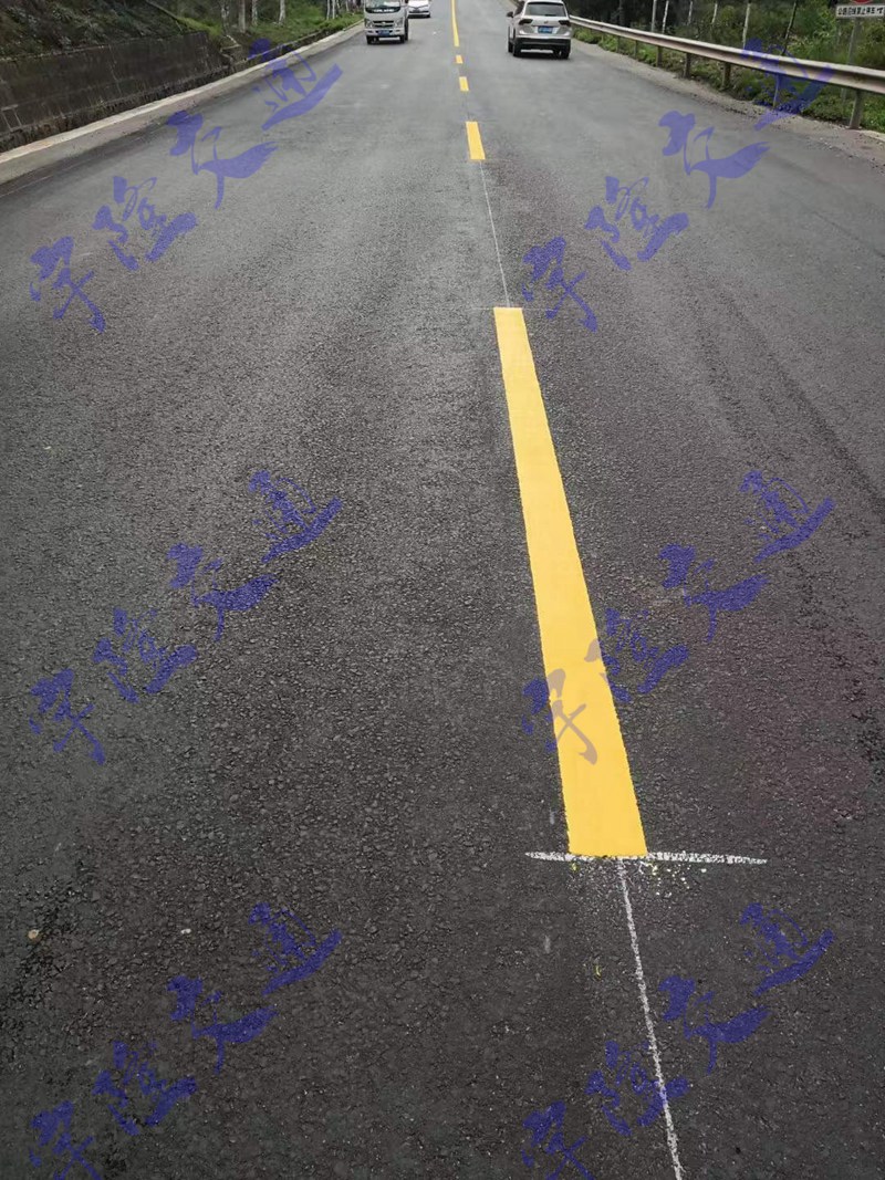 道路标线及标识标牌施工